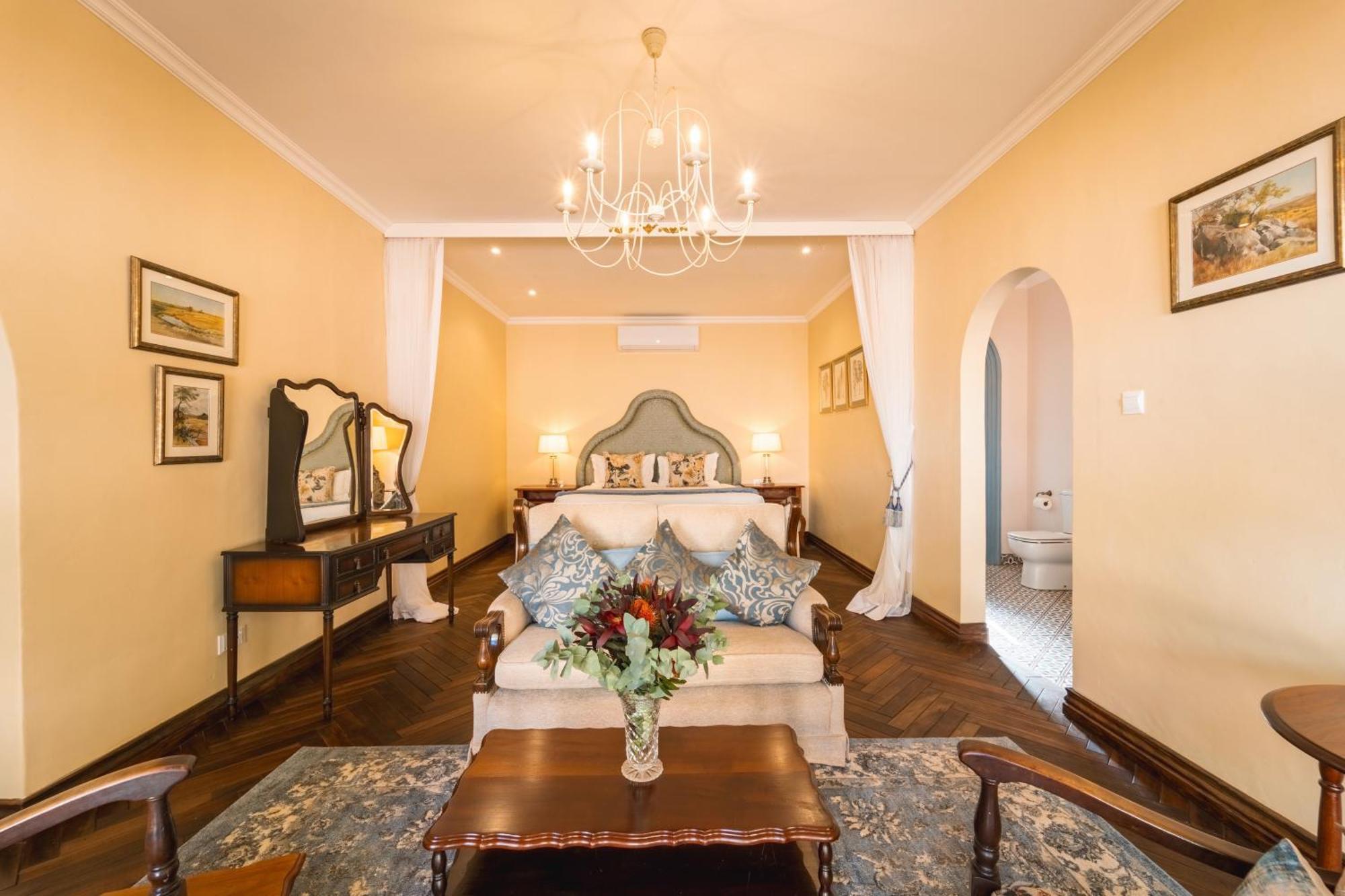 לינה וארוחת בוקר מפלי ויקטוריה The Victorian Manor מראה חיצוני תמונה